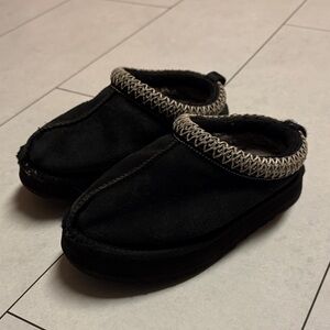 Kids Black Platform Ugg Tasman Size 13